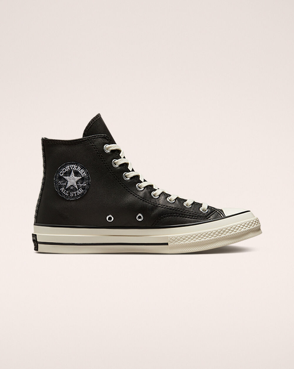 Black White Women\'s Converse Chuck 70 Sneakers | Singapore-21986